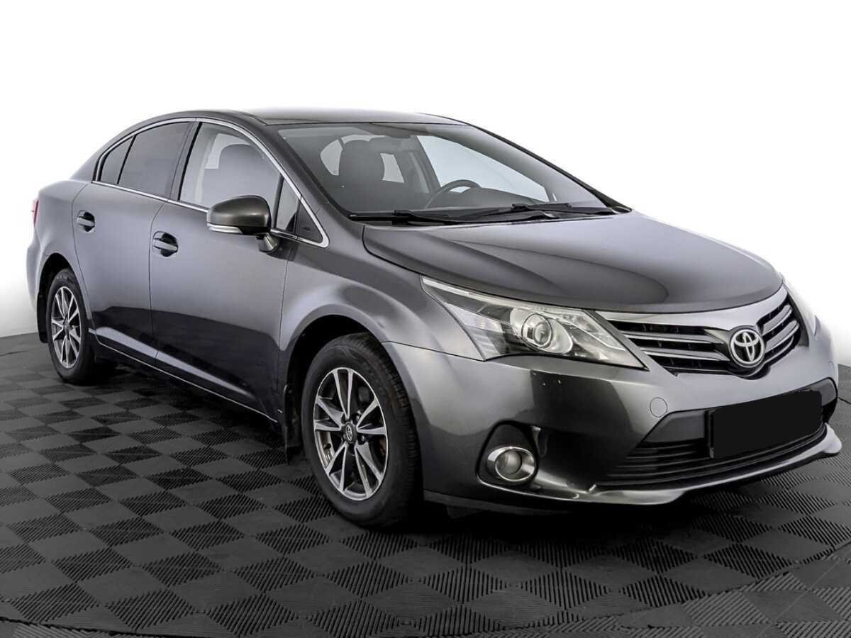 Toyota Avensis 2012 года с пробегом. Фото: #2