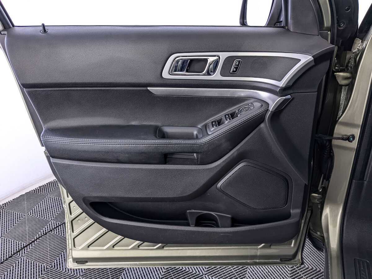 Ford Explorer 2014 года с пробегом. Фото: #16