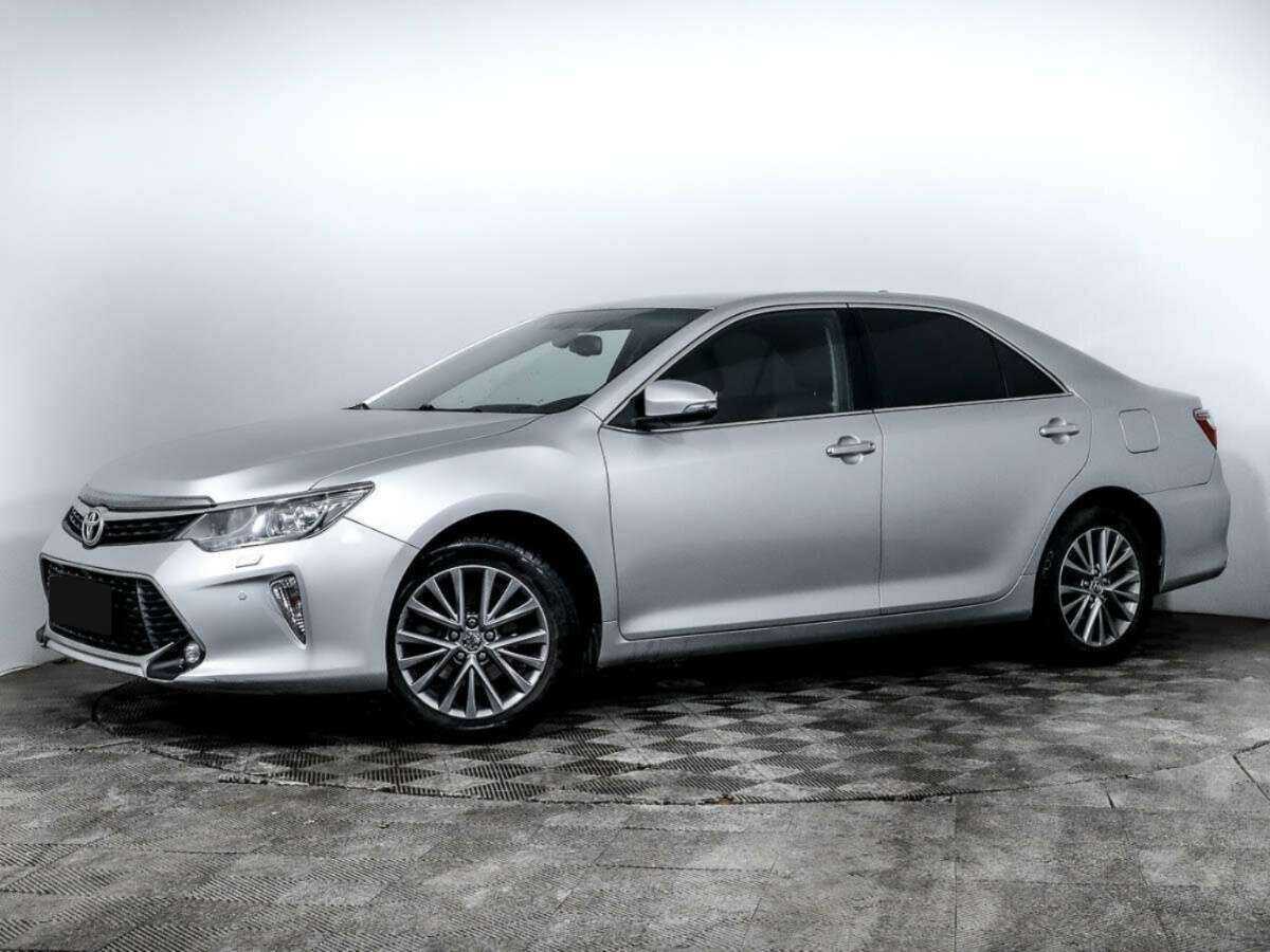 Toyota Camry 2018 года с пробегом. Посмотреть фото