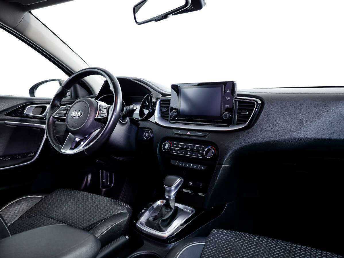 Kia Ceed 2020 года с пробегом. Фото: #7