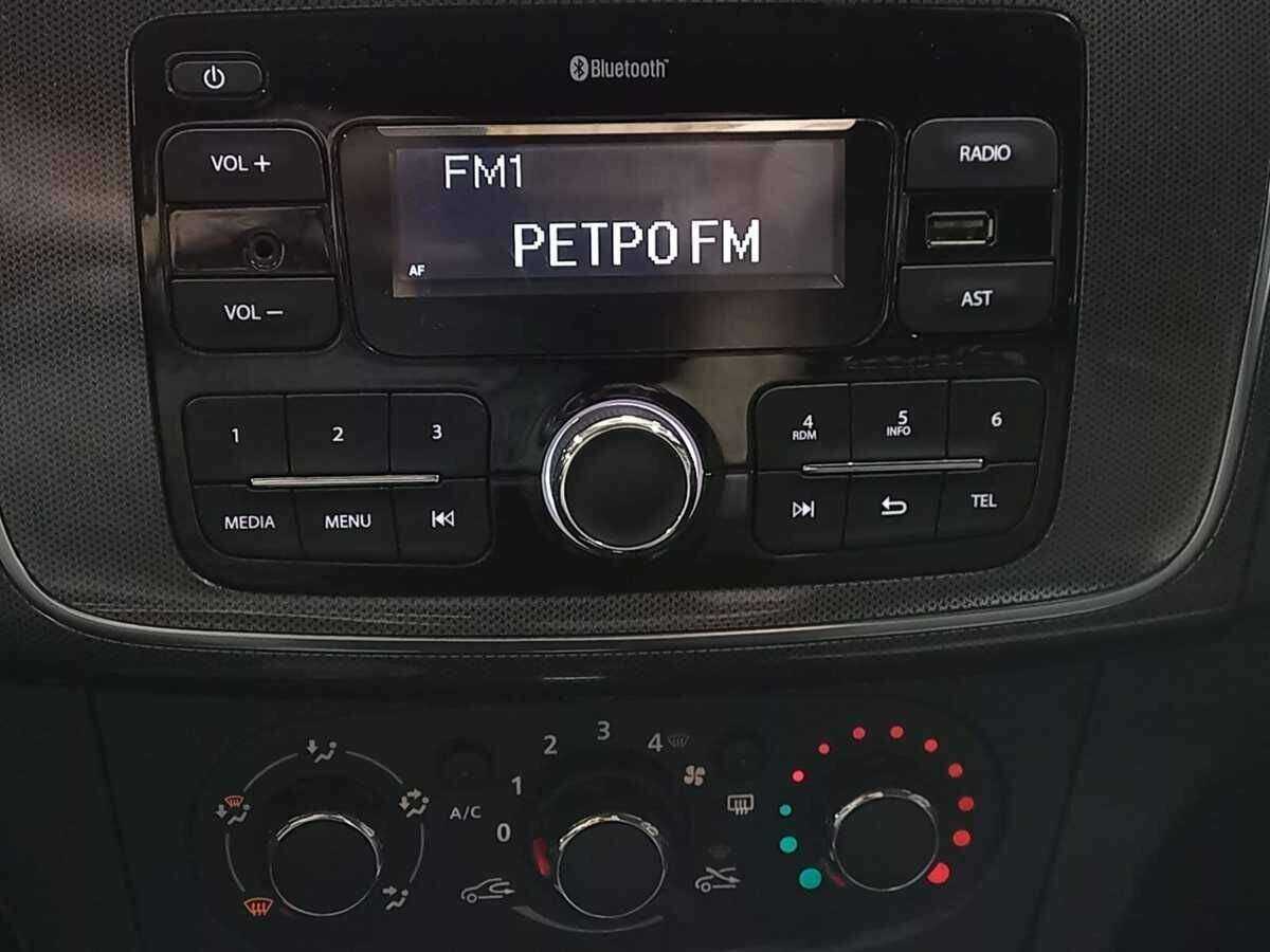 Renault Sandero 2021 года с пробегом. Фото: #12