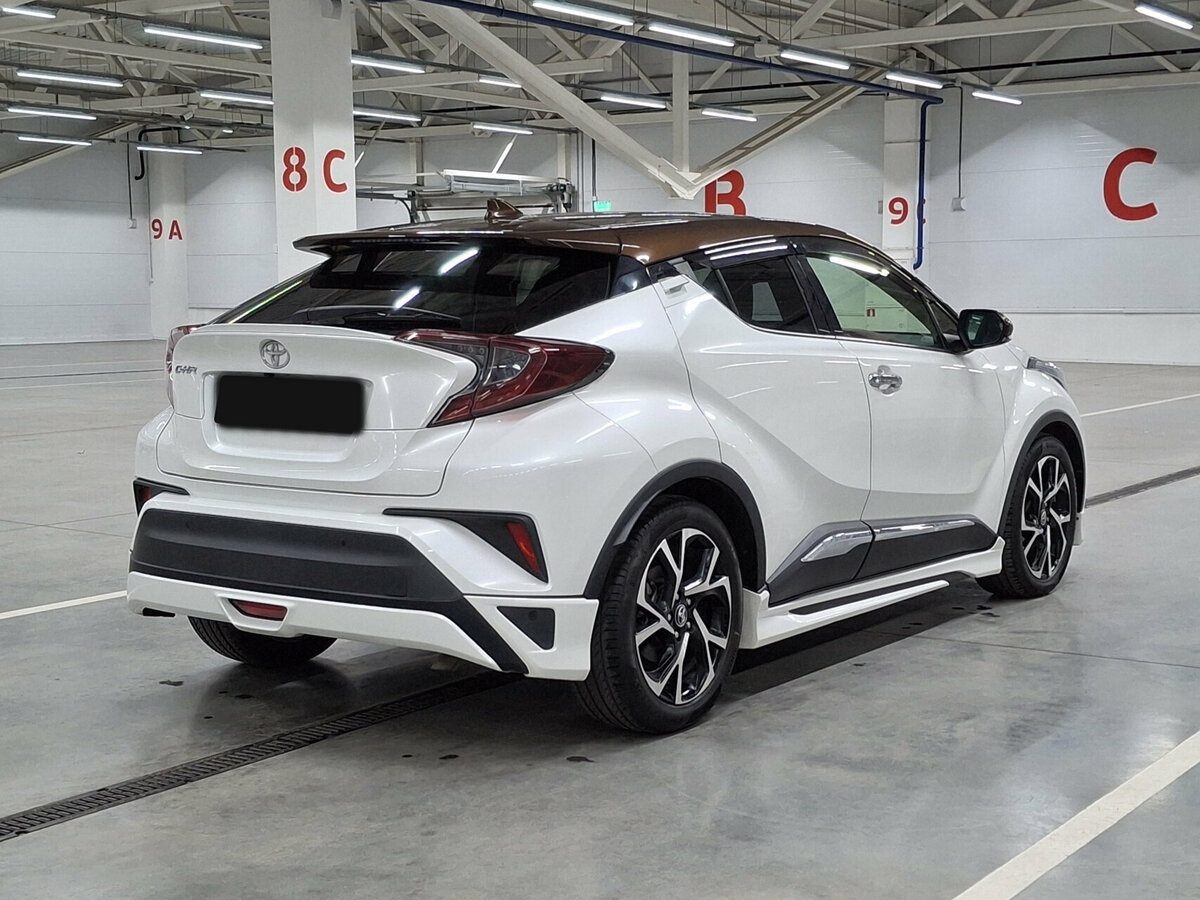 Toyota C-HR 2019 года с пробегом. Фото: #4