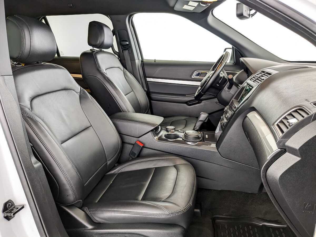 Ford Explorer 2017 года с пробегом. Фото: #19