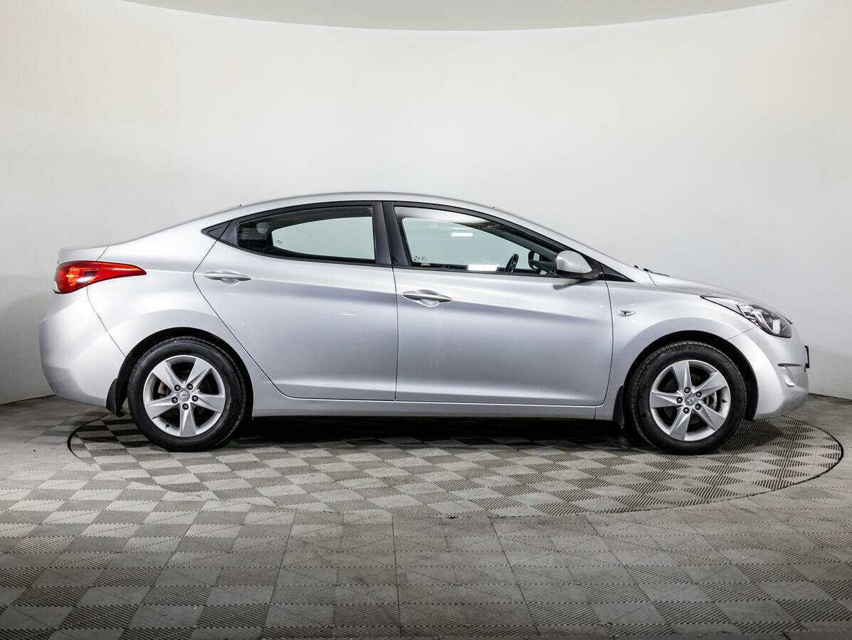 Hyundai Elantra 2013 года с пробегом. Фото: #3