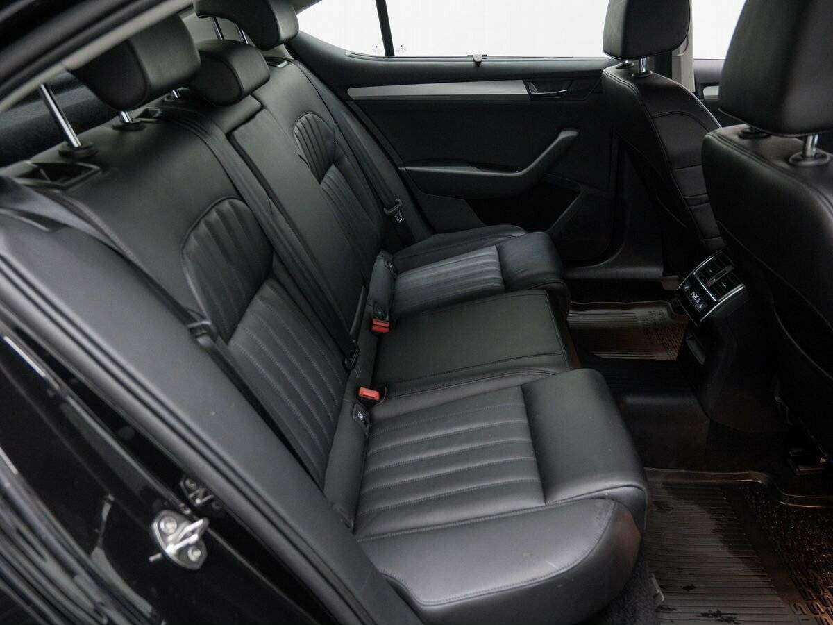 Skoda Superb 2017 года с пробегом. Фото: #8