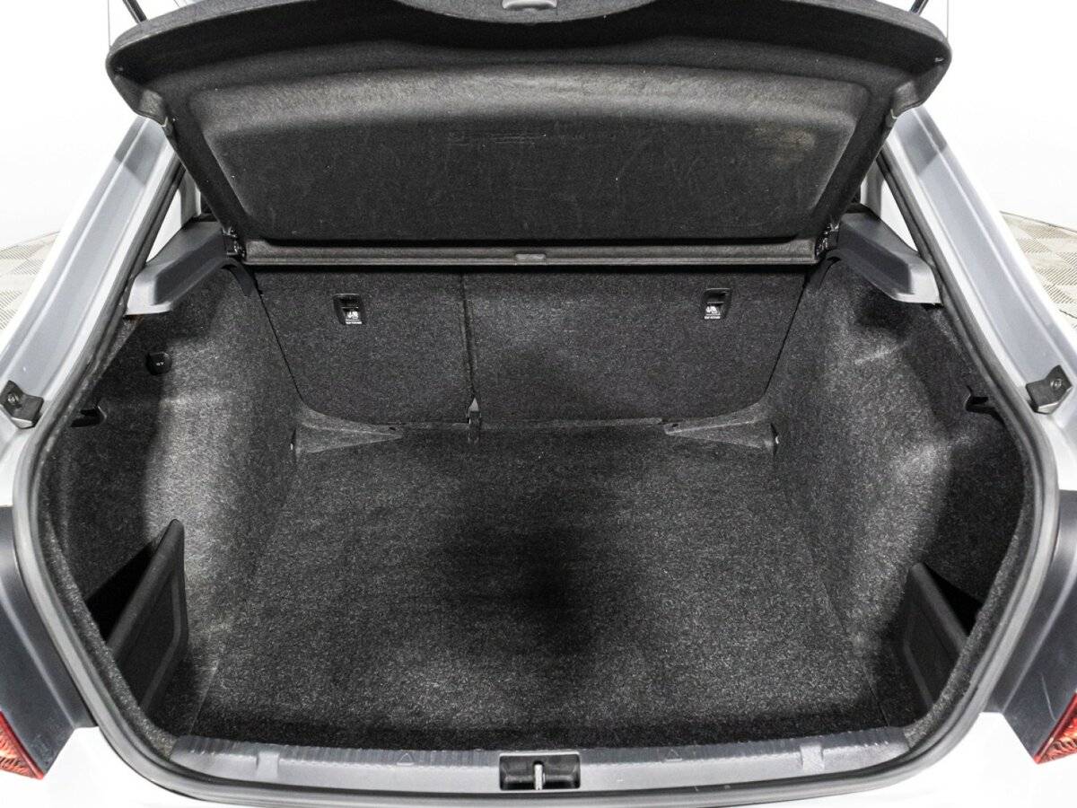 Skoda Rapid 2018 года с пробегом. Фото: #14