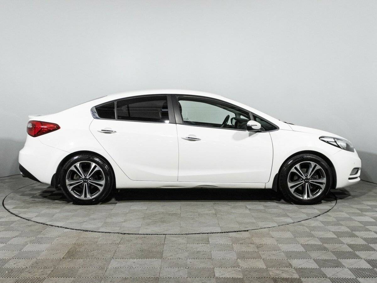 Kia Cerato 2015 года с пробегом. Фото: #3