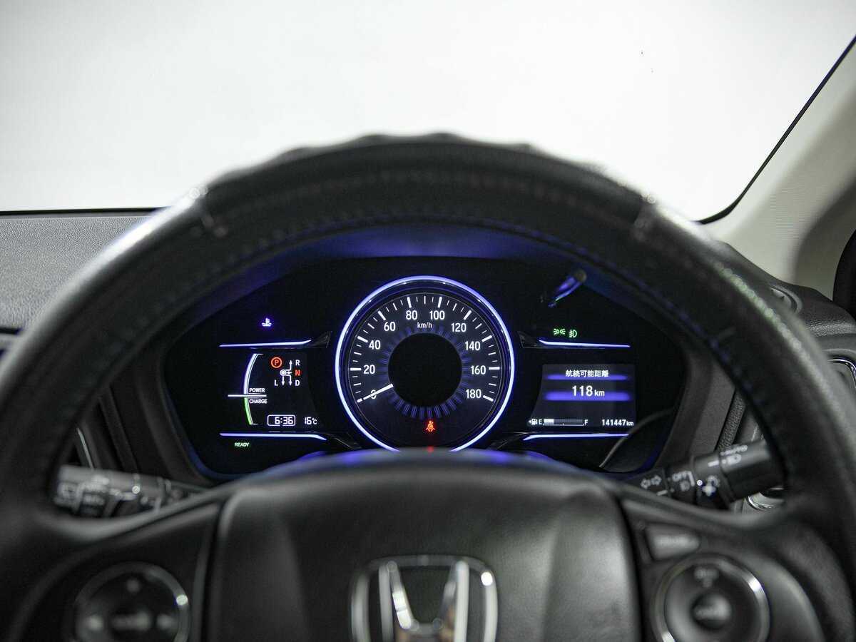 Honda Vezel 2014 года с пробегом. Фото: #6