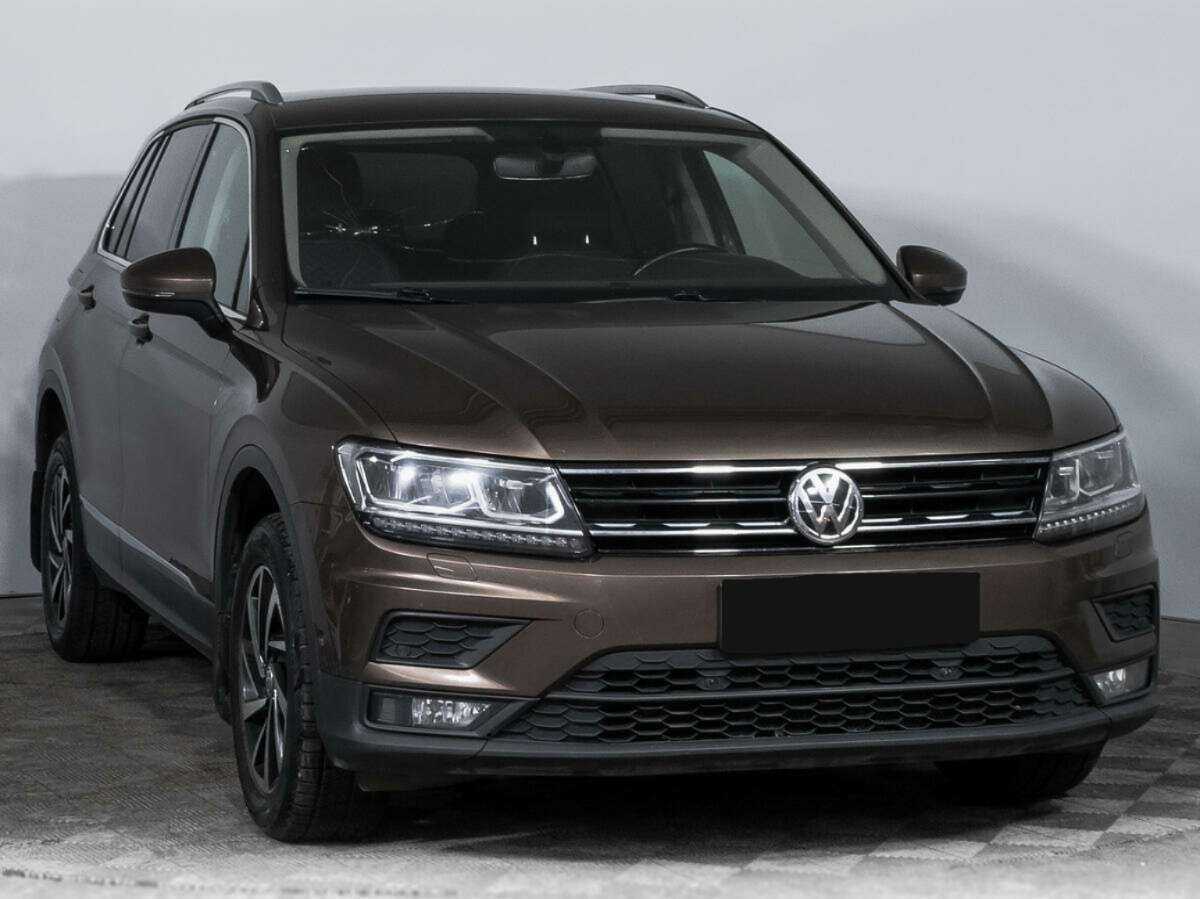 Volkswagen Tiguan 2018 года с пробегом. Фото: #2