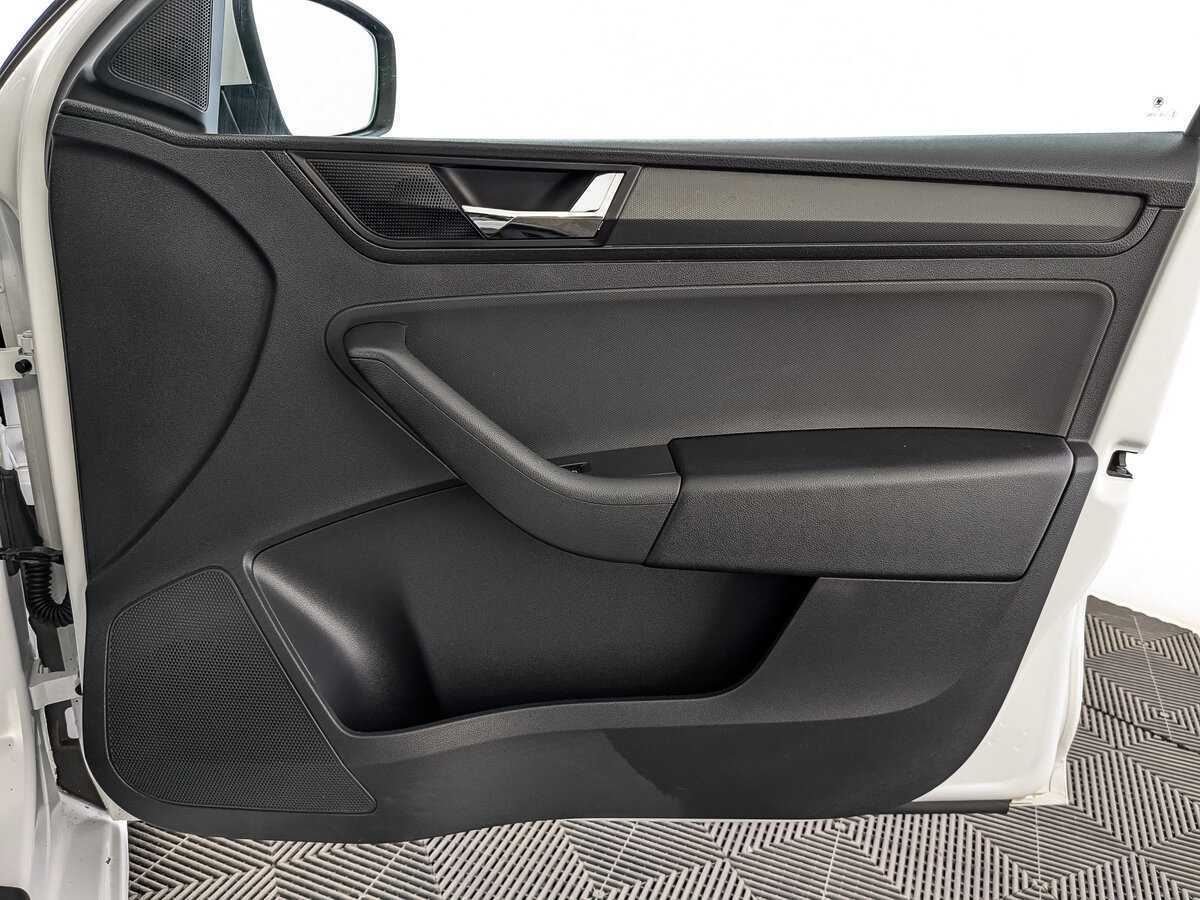 Skoda Rapid 2019 года с пробегом. Фото: #20