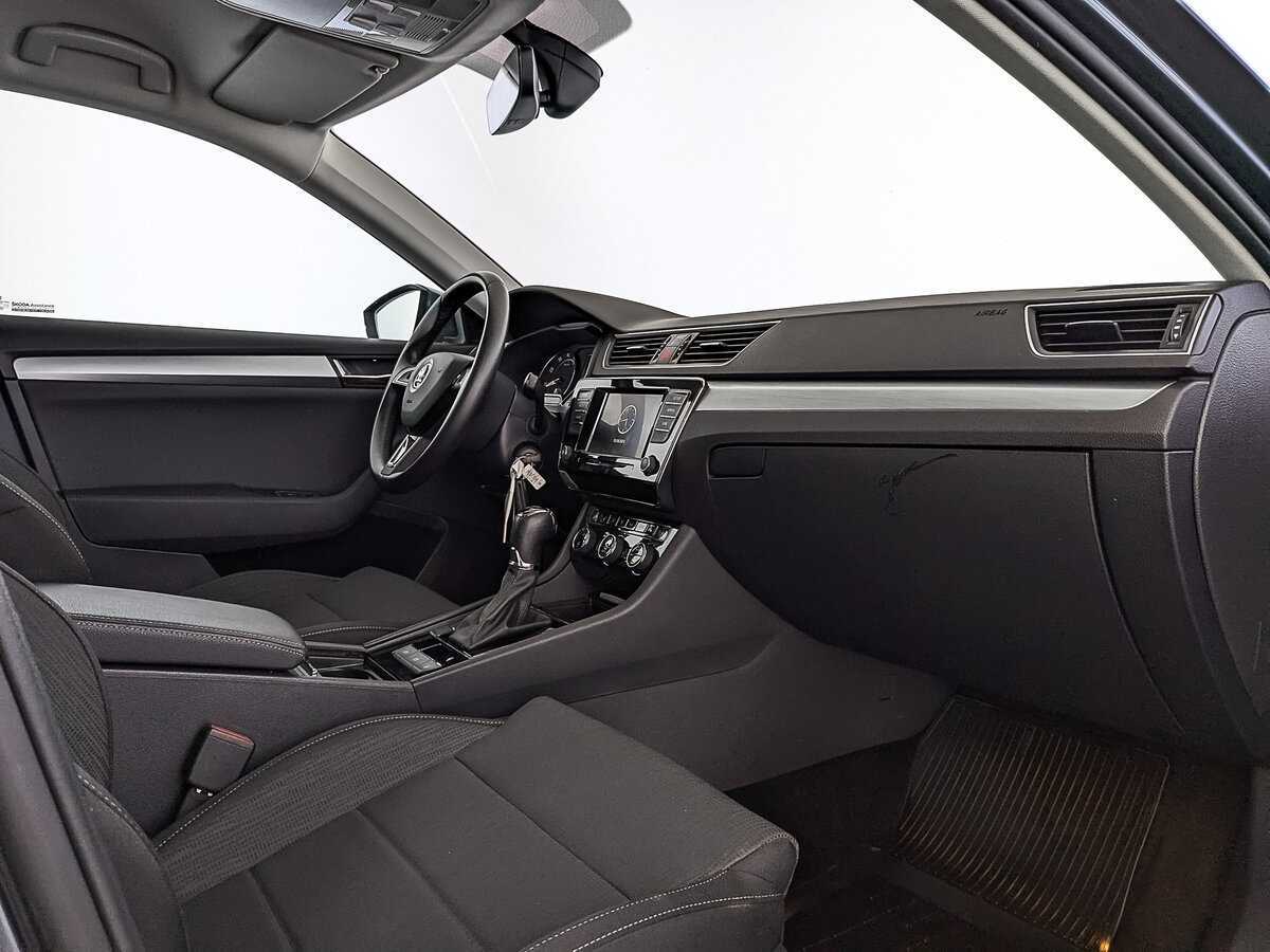 Skoda Superb 2019 года с пробегом. Фото: #12