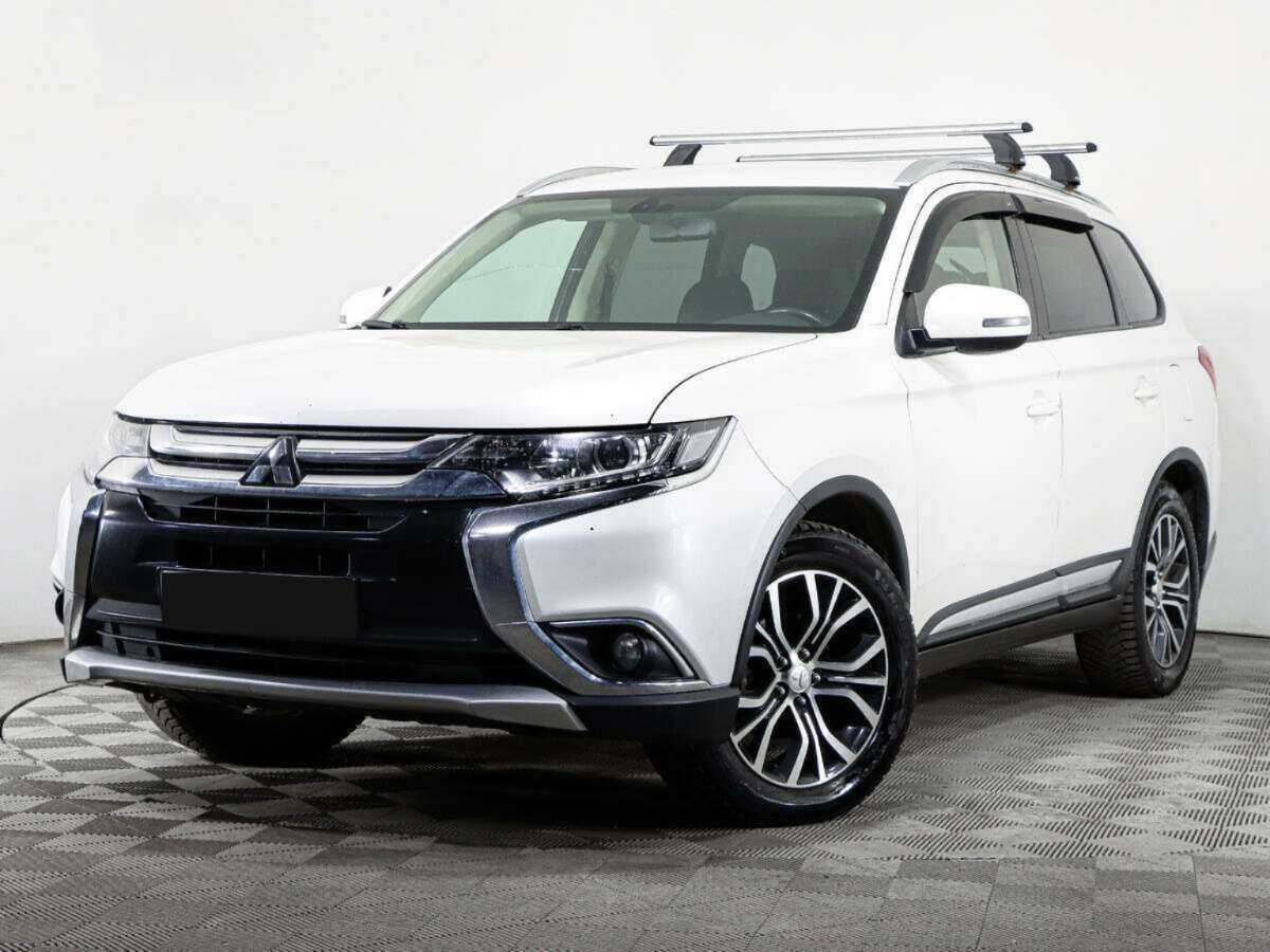 Mitsubishi Outlander 2018 года с пробегом. Посмотреть фото