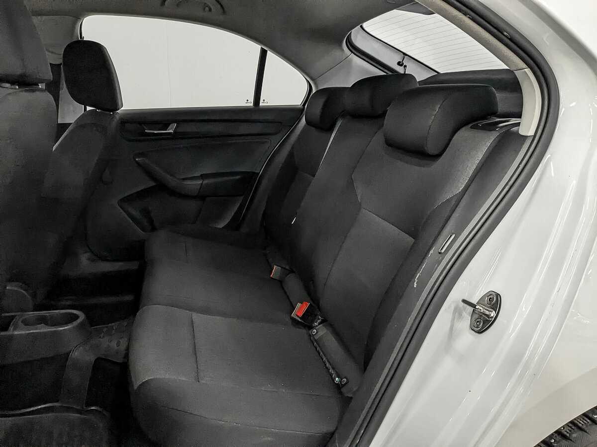 Skoda Rapid 2017 года с пробегом. Фото: #15