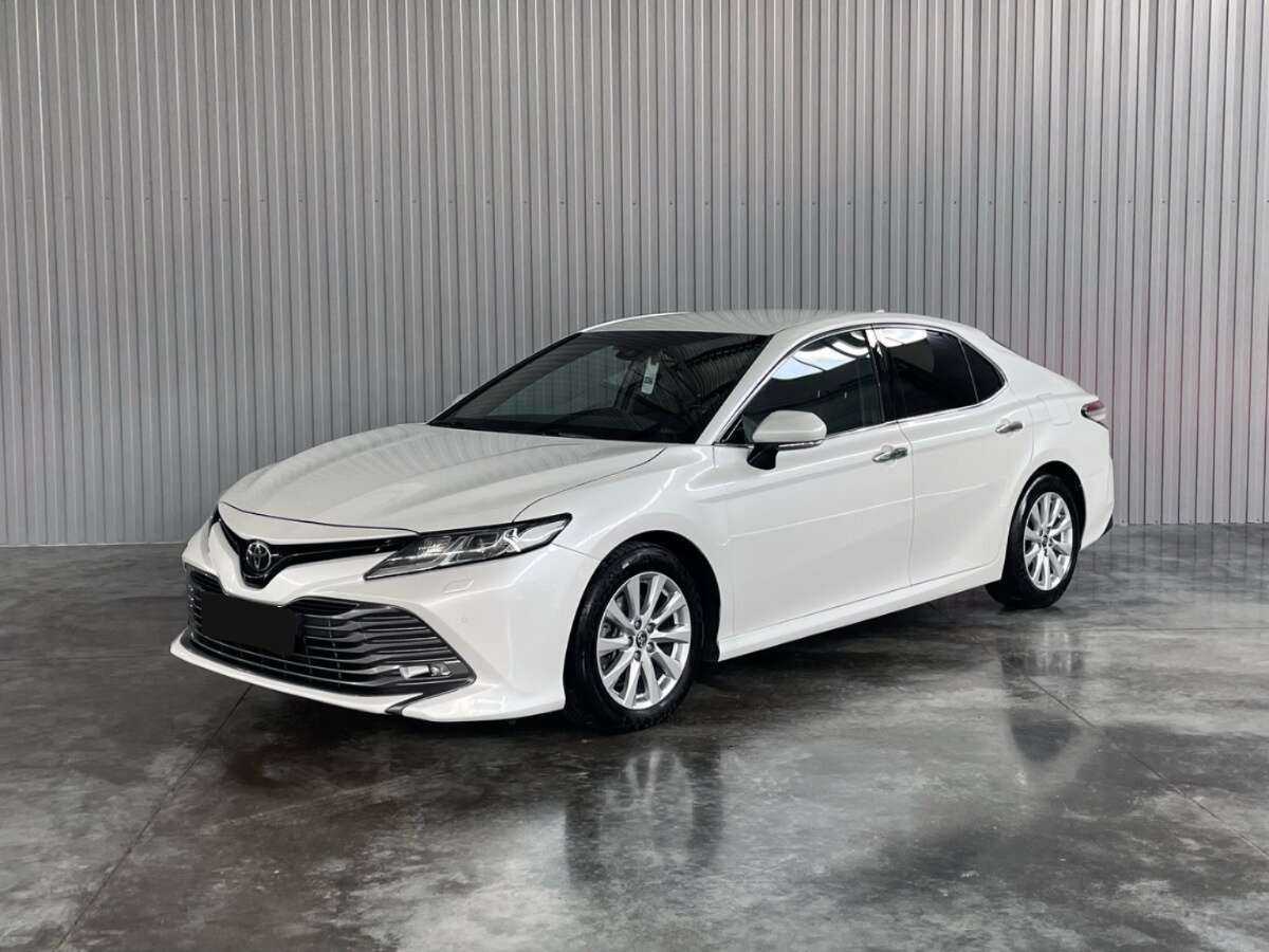 Toyota Camry 2018 года с пробегом. Посмотреть фото