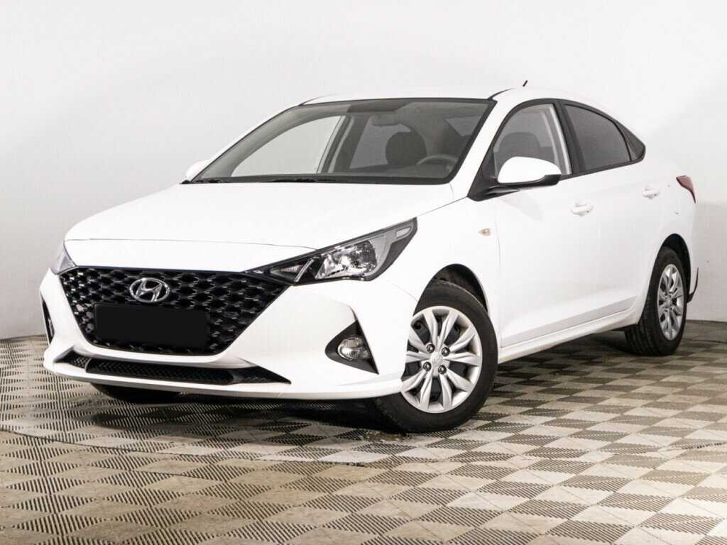 Hyundai Solaris 2022 года с пробегом. Посмотреть фото