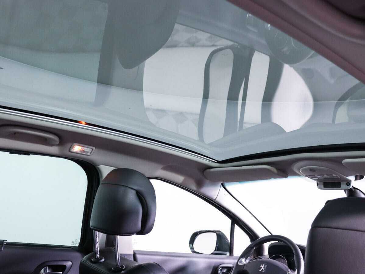 Peugeot 3008 2013 года с пробегом. Фото: #19