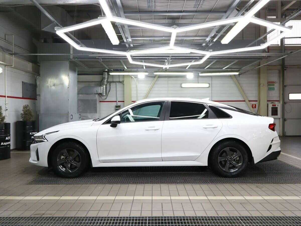 Kia K5 2021 года с пробегом. Фото: #4