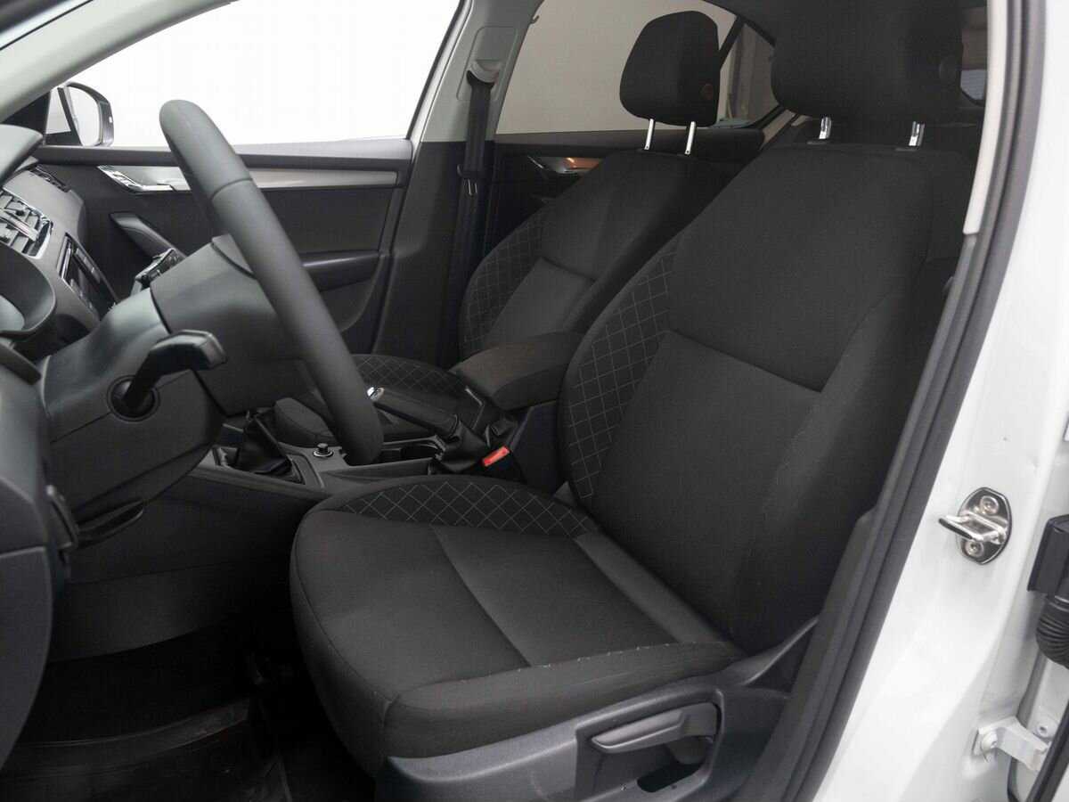 Skoda Octavia 2019 года с пробегом. Фото: #8