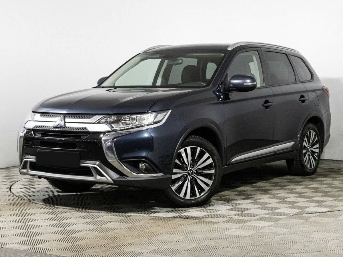 Mitsubishi Outlander 2018 года с пробегом. Посмотреть фото