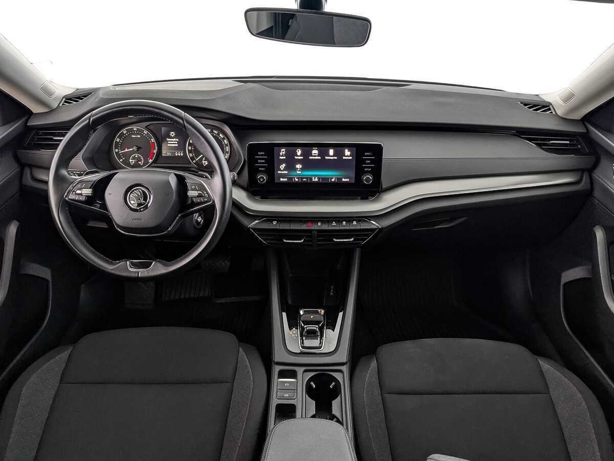 Skoda Octavia 2021 года с пробегом. Фото: #9