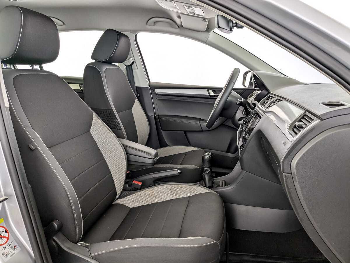 Skoda Rapid 2018 года с пробегом. Фото: #18