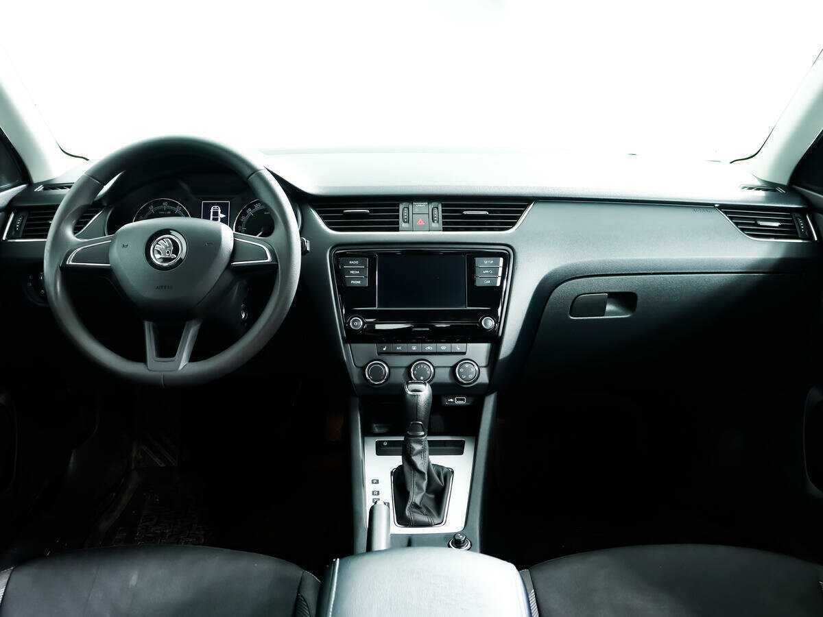 Skoda Octavia 2018 года с пробегом. Фото: #10