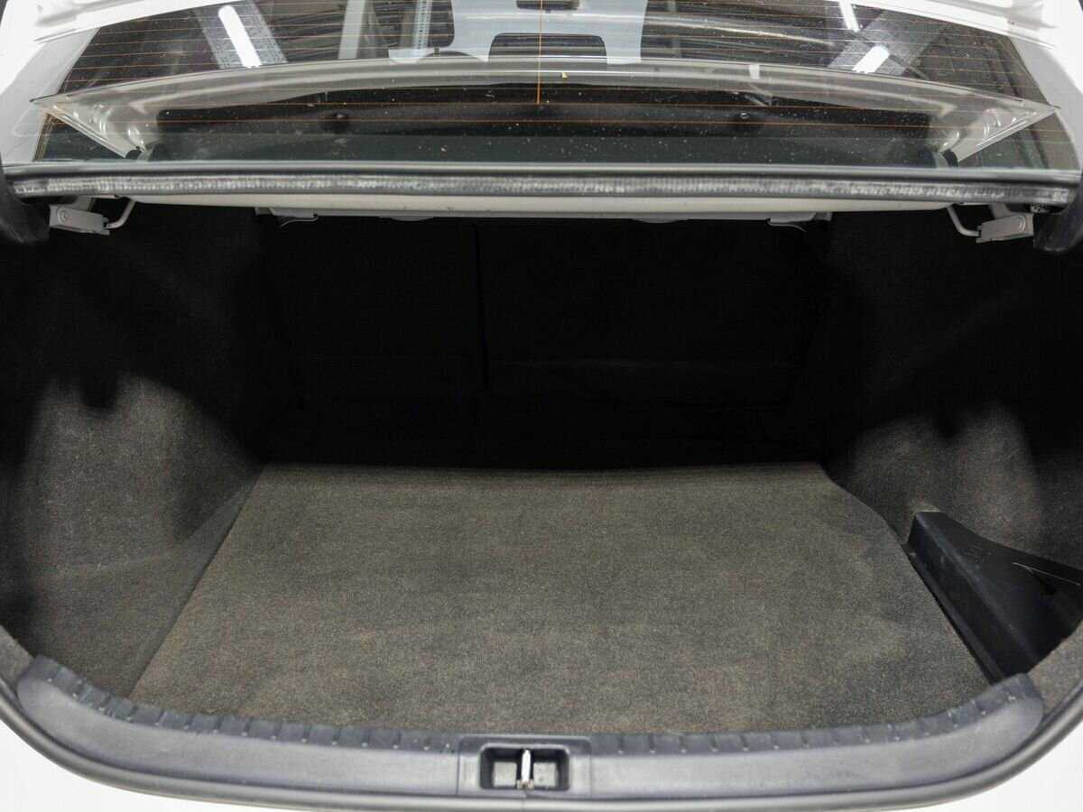 Toyota Corolla 2013 года с пробегом. Фото: #24