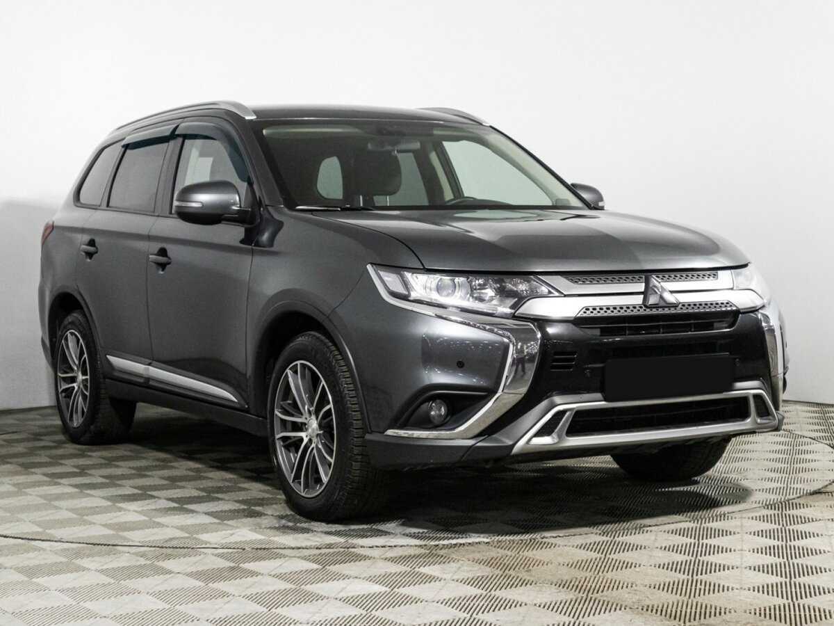 Mitsubishi Outlander 2019 года с пробегом. Фото: #2