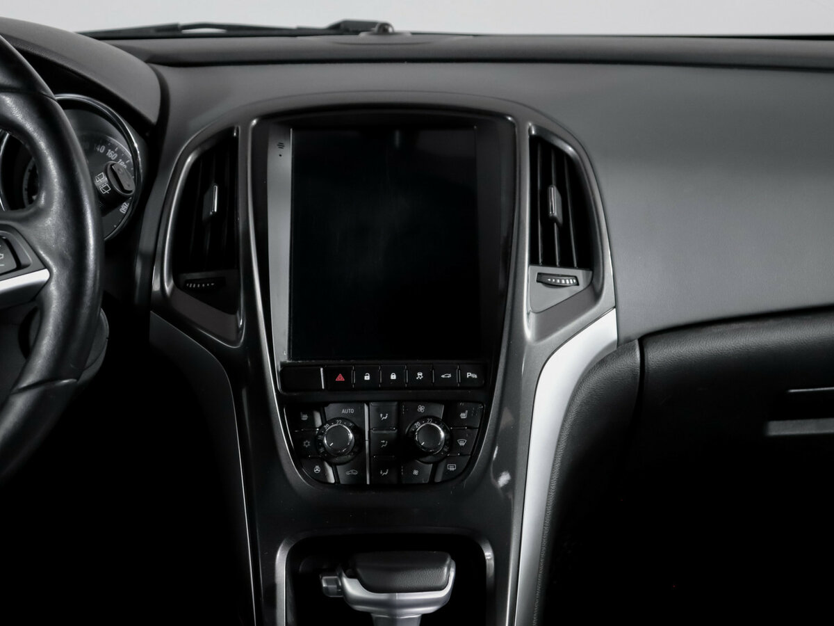 Opel Astra 2013 года с пробегом. Фото: #10