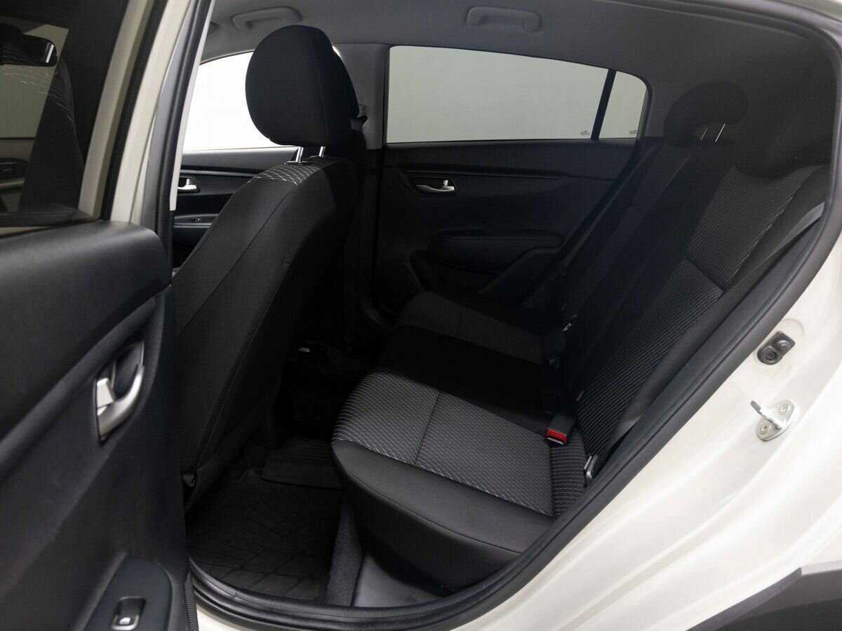 Kia Rio 2020 года с пробегом. Фото: #10