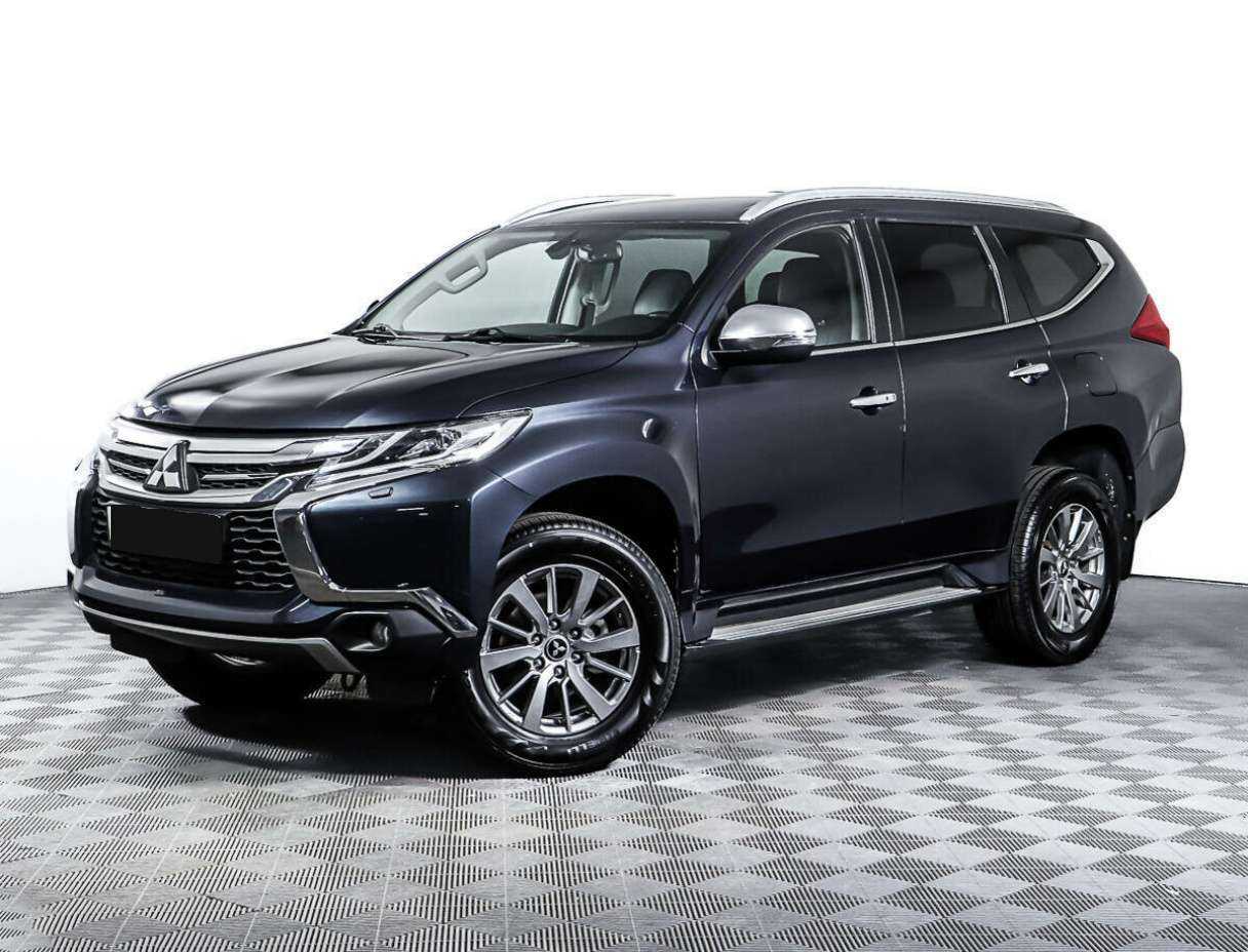 Mitsubishi Pajero Sport 2018 года с пробегом. Фото: #0