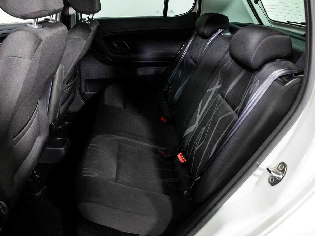 Skoda Fabia 2014 года с пробегом. Фото: #9