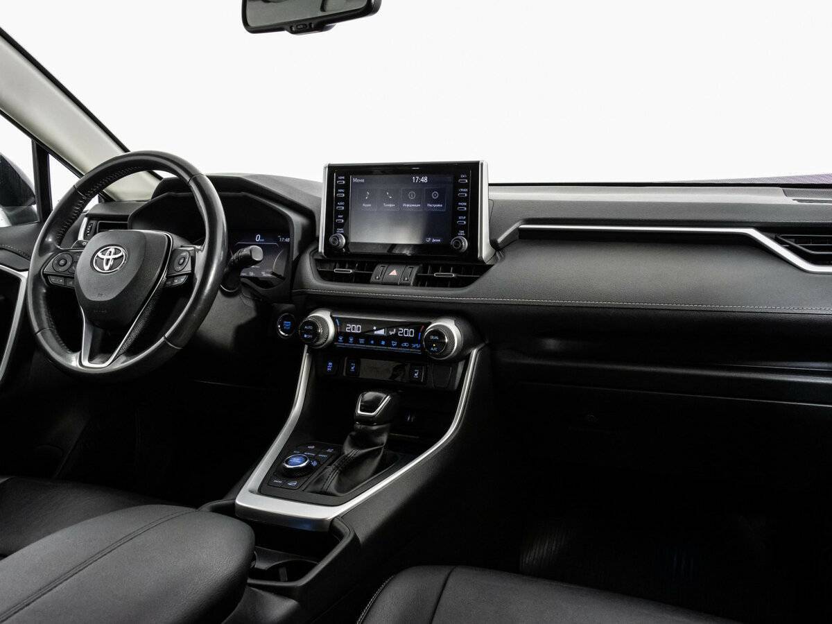 Toyota RAV4 2020 года с пробегом. Фото: #6