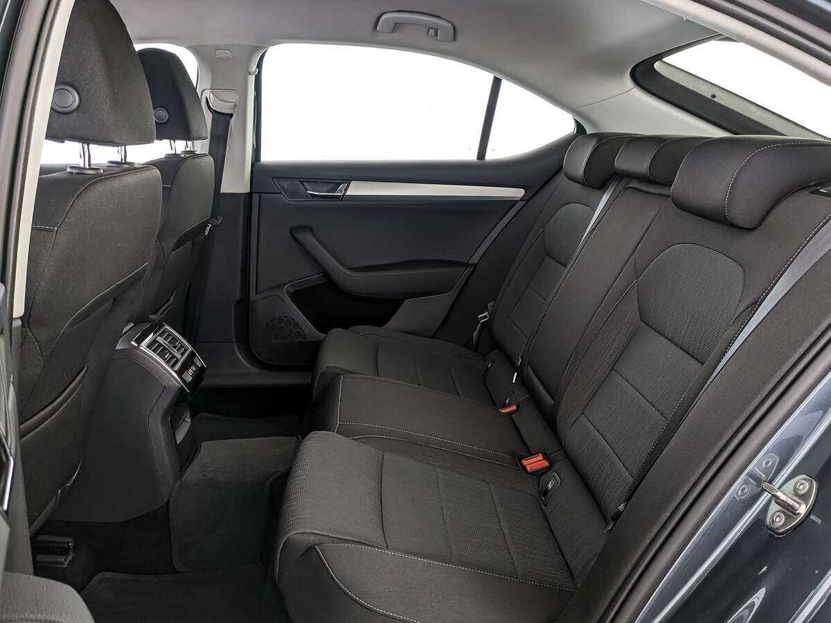 Skoda Superb 2019 года с пробегом. Фото: #13