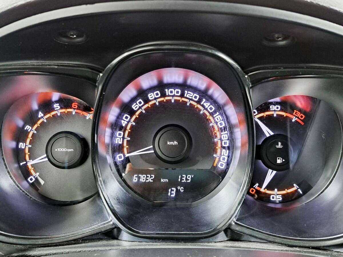 Lada (ВАЗ) Vesta 2019 года с пробегом. Фото: #8