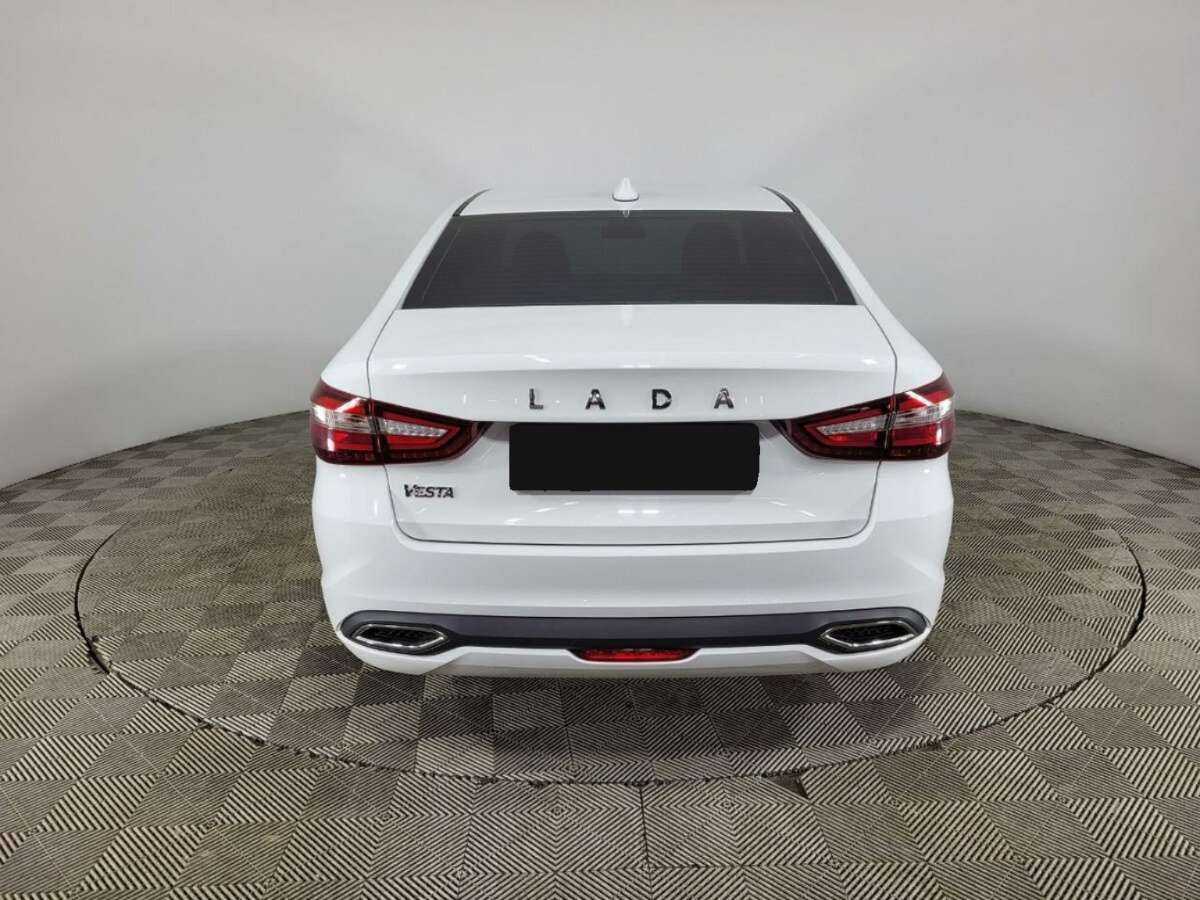 Lada (ВАЗ) Vesta 2023 года с пробегом. Фото: #2