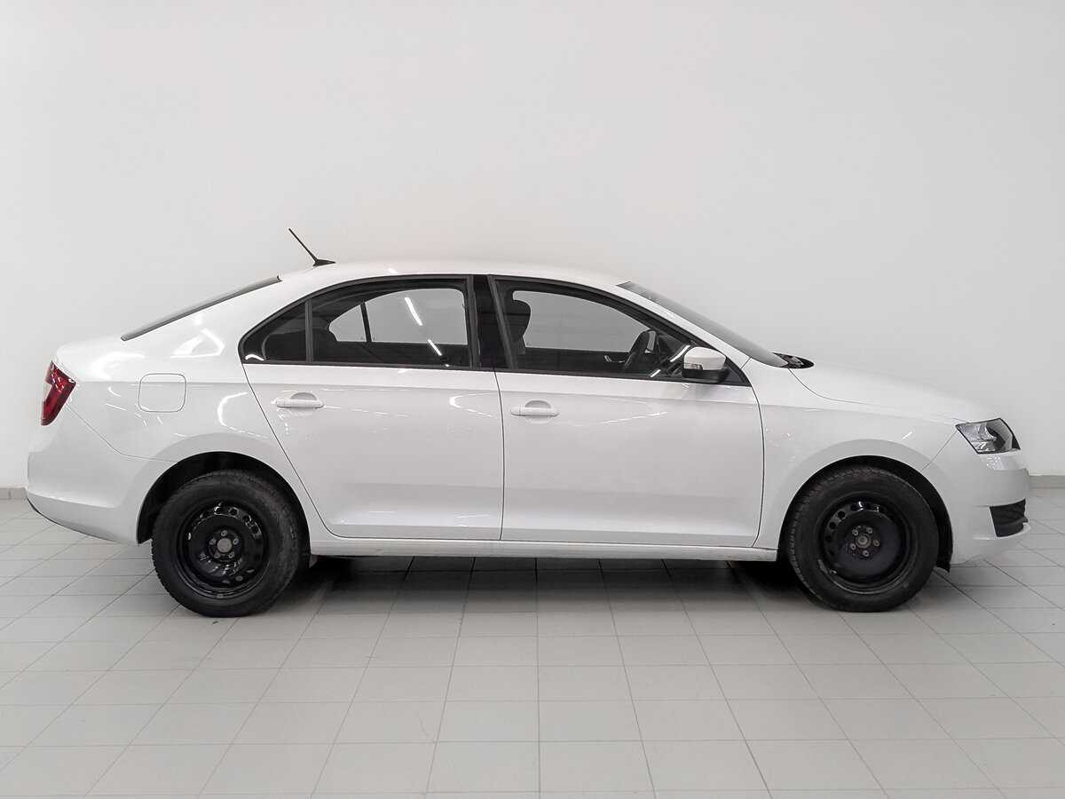 Skoda Rapid 2017 года с пробегом. Фото: #3