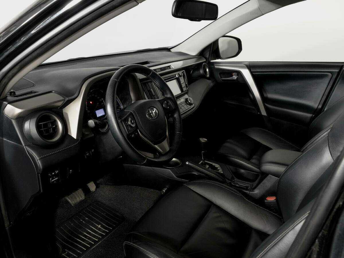 Toyota RAV4 2014 года с пробегом. Фото: #14