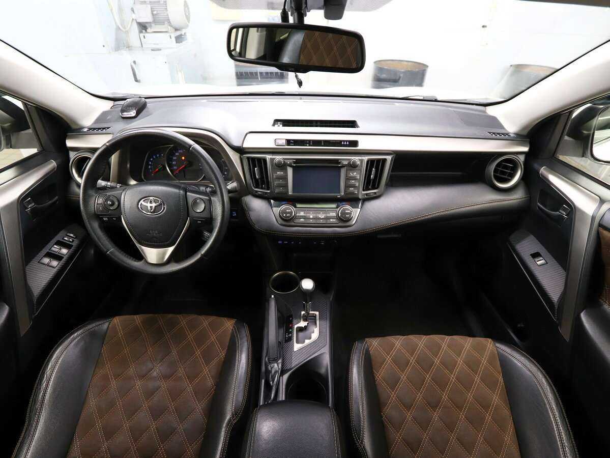 Toyota RAV4 2014 года с пробегом. Фото: #11