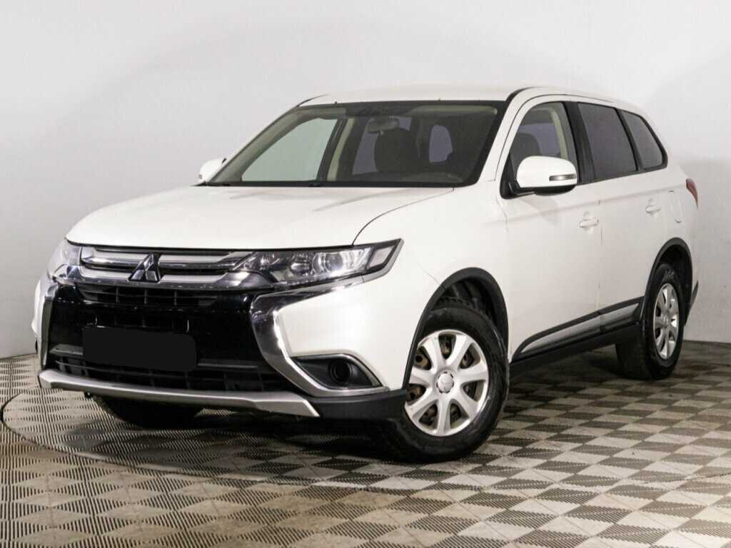 Mitsubishi Outlander 2018 года с пробегом. Посмотреть фото