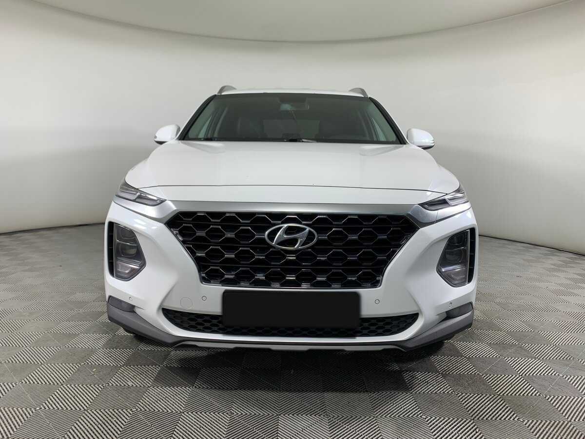 Hyundai Santa Fe 2019 года с пробегом. Фото: #1
