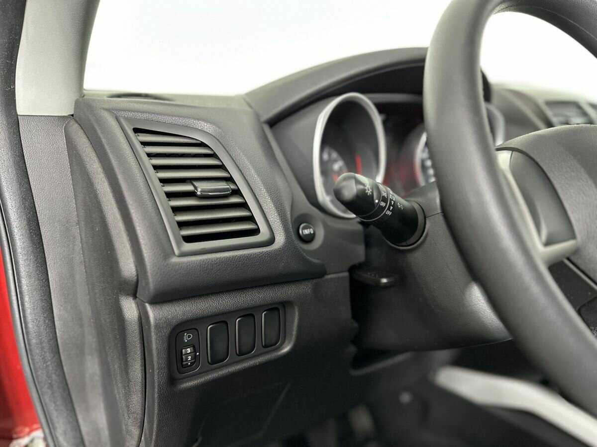 Mitsubishi ASX 2013 года с пробегом. Фото: #8