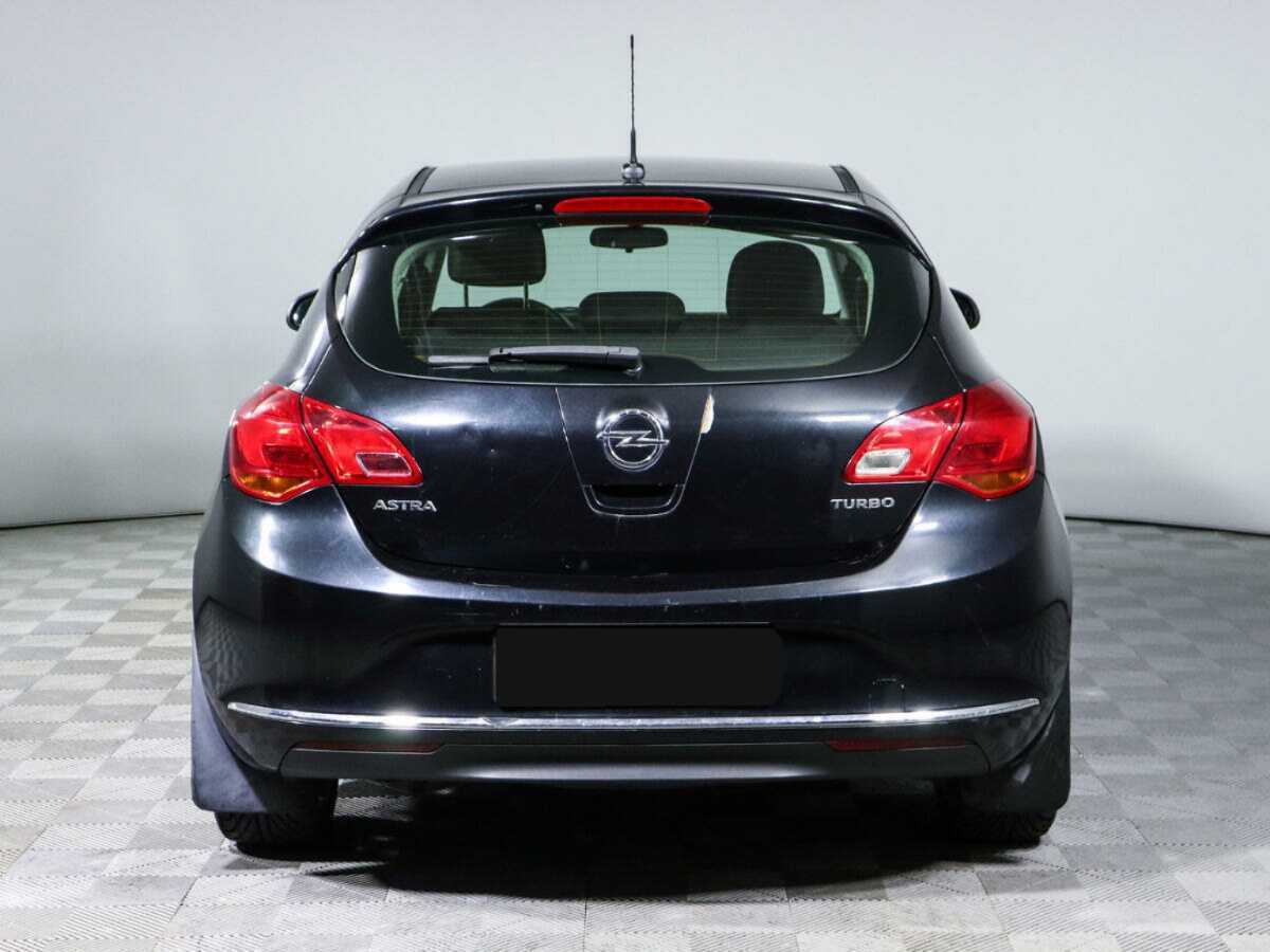 Opel Astra 2012 года с пробегом. Фото: #4