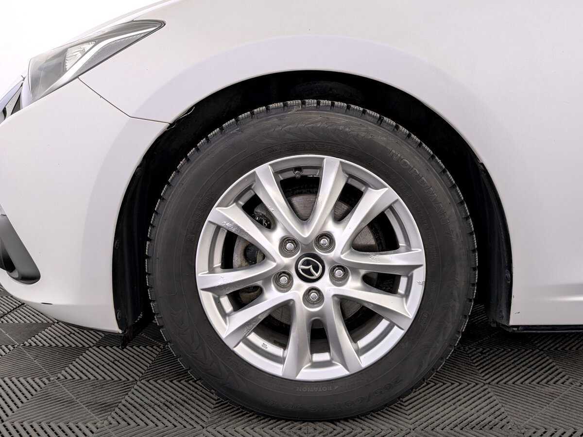 Mazda 3 2015 года с пробегом. Фото: #17