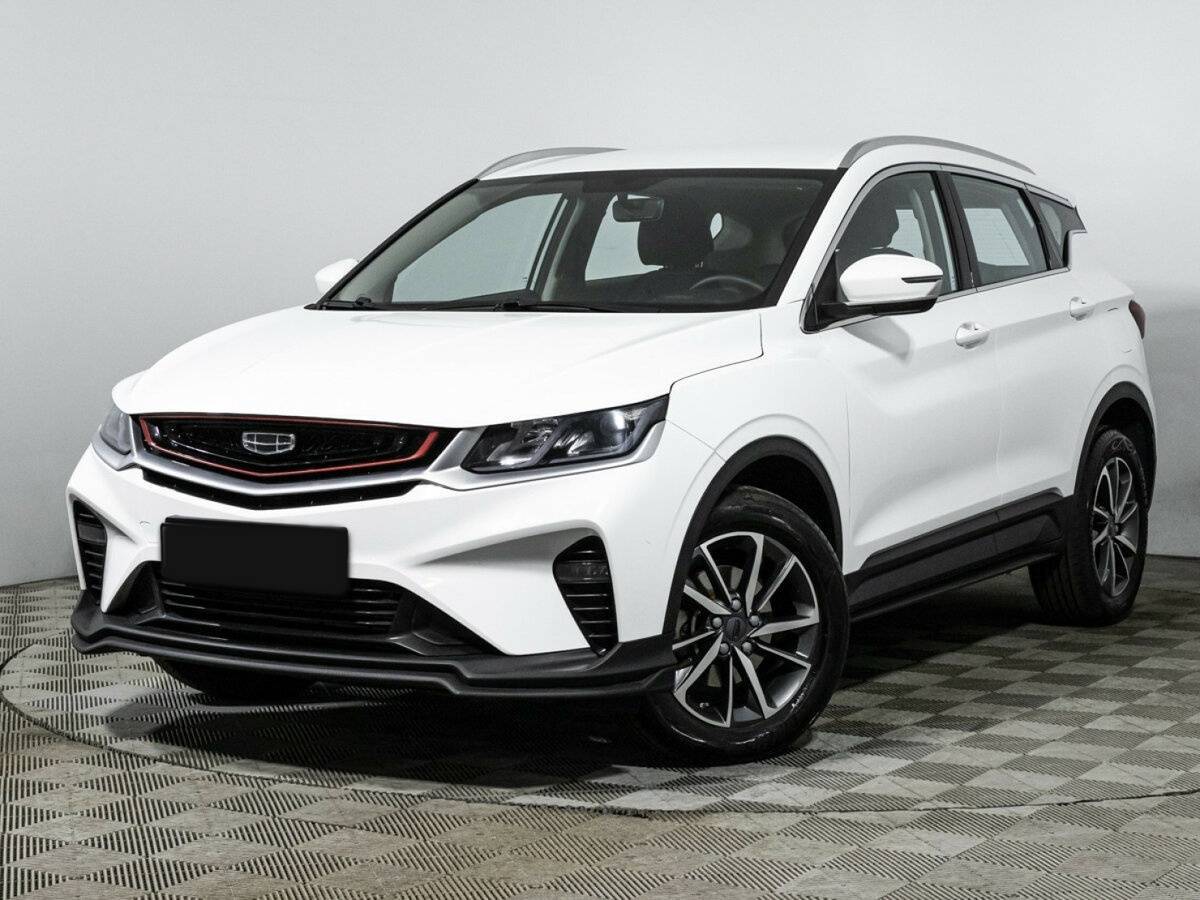 Geely Coolray 2022 года с пробегом. Посмотреть фото