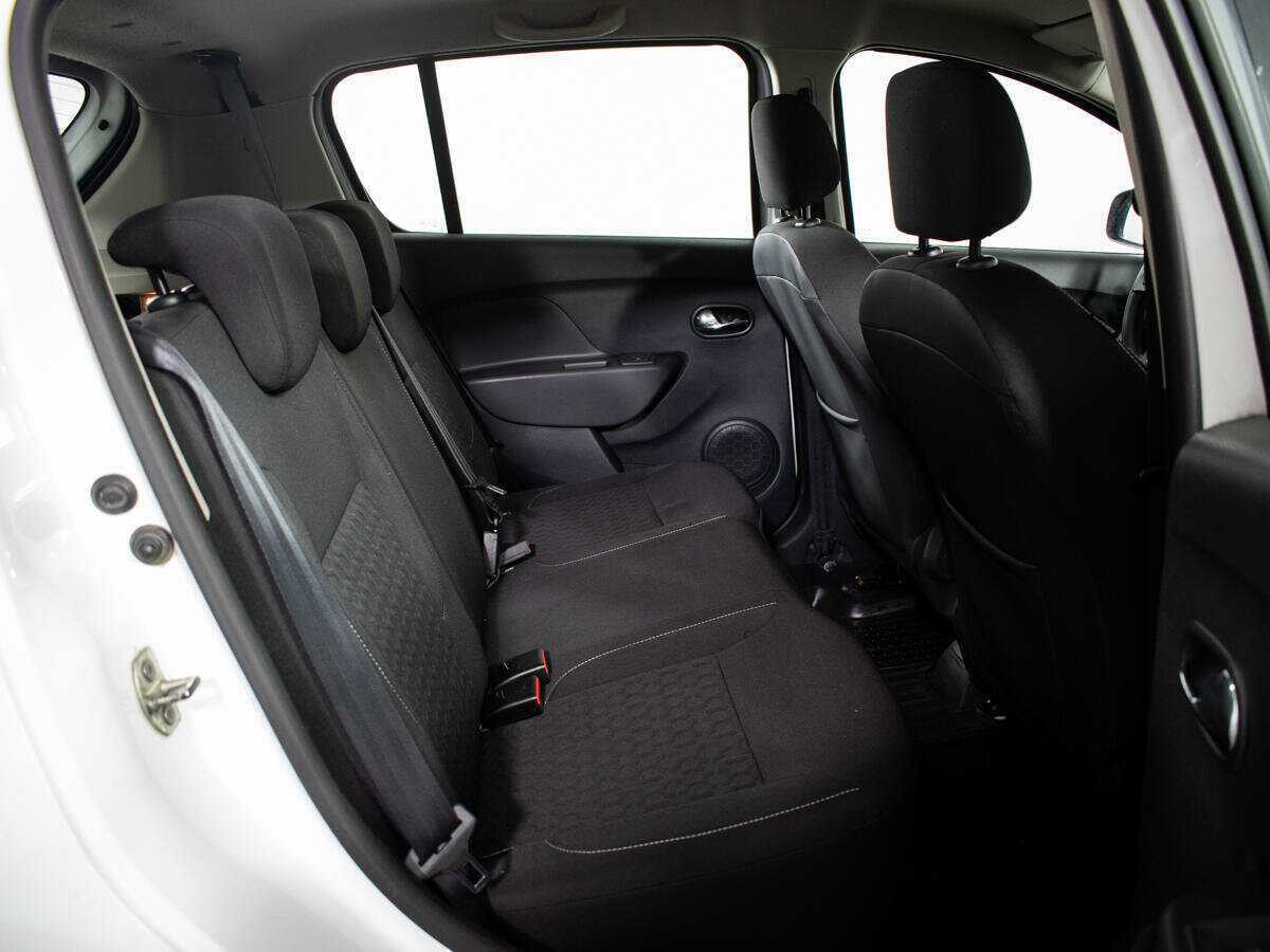 Renault Sandero 2014 года с пробегом. Фото: #9