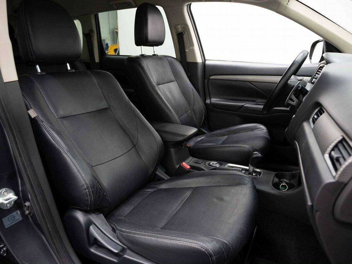 Mitsubishi Outlander 2013 года с пробегом. Фото: #11