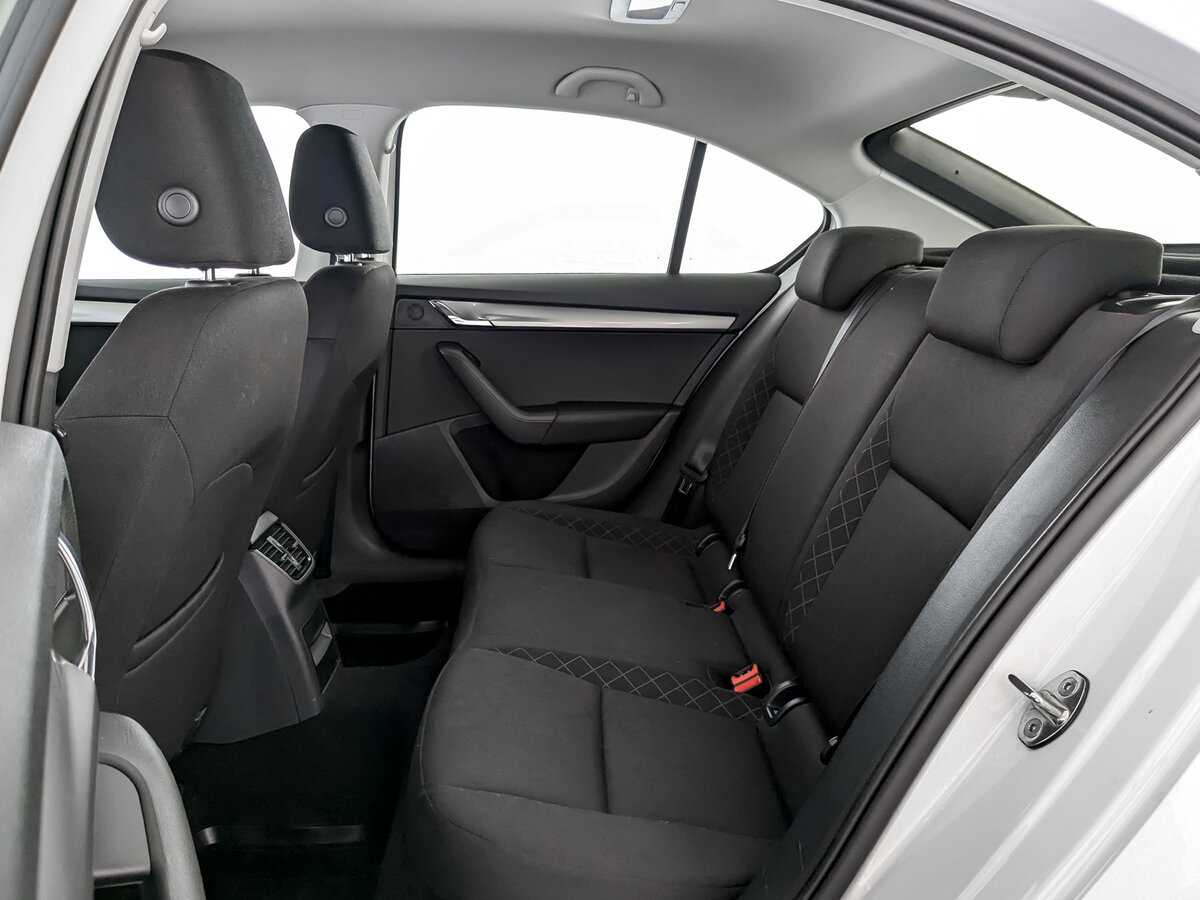 Skoda Octavia 2020 года с пробегом. Фото: #9