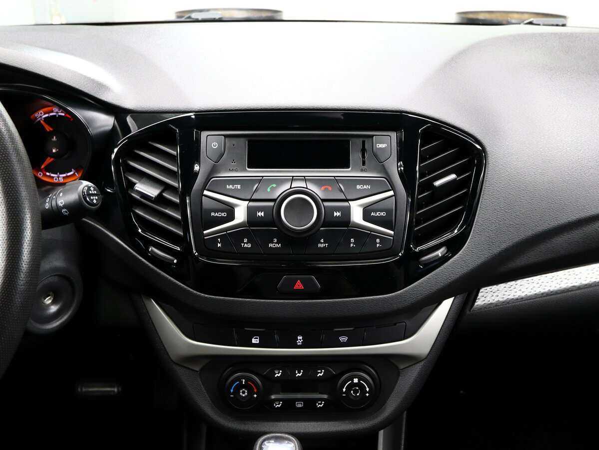 Lada (ВАЗ) Vesta 2021 года с пробегом. Фото: #18