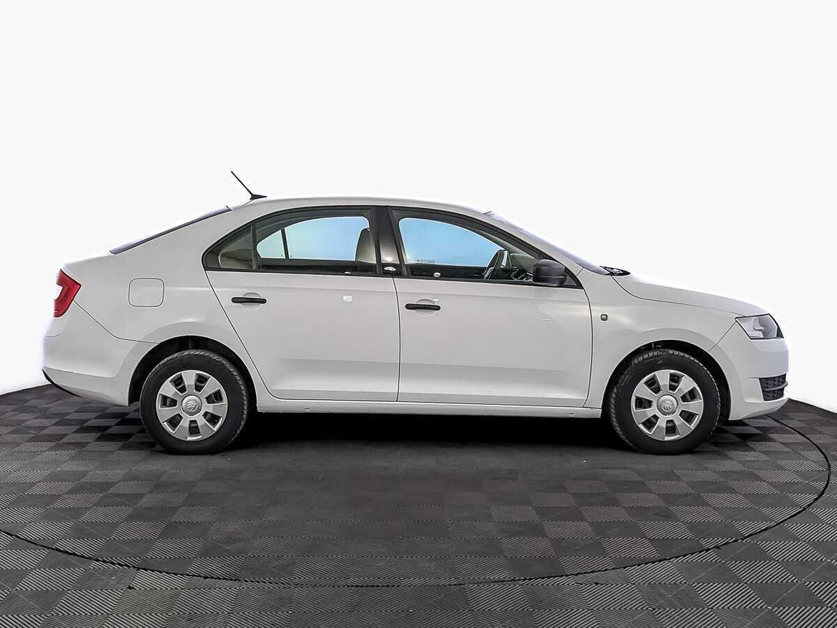 Skoda Rapid 2017 года с пробегом. Фото: #3